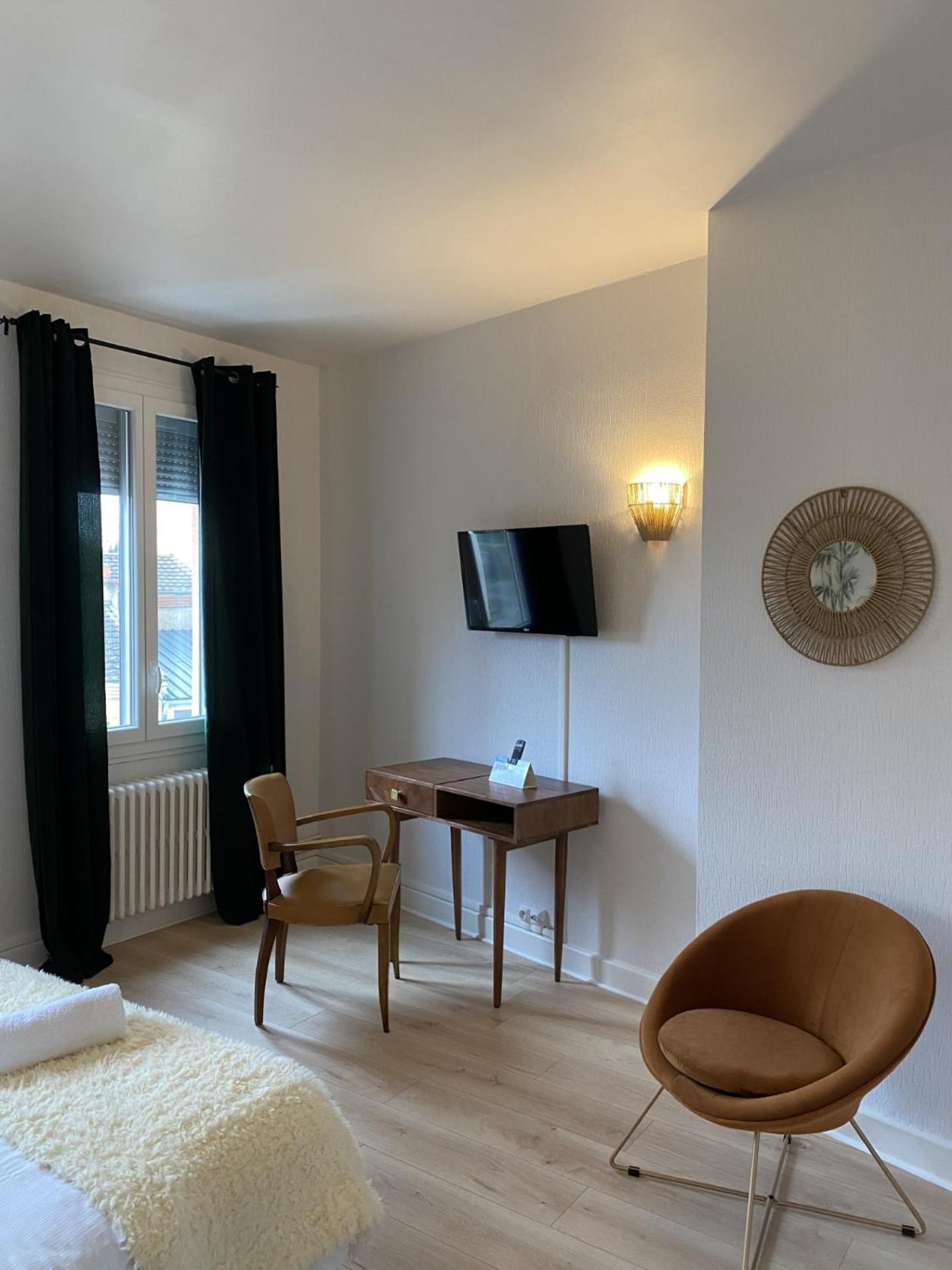 Hotel Aux Vendanges De Bourgogne Паре-ле-Моньяль Экстерьер фото