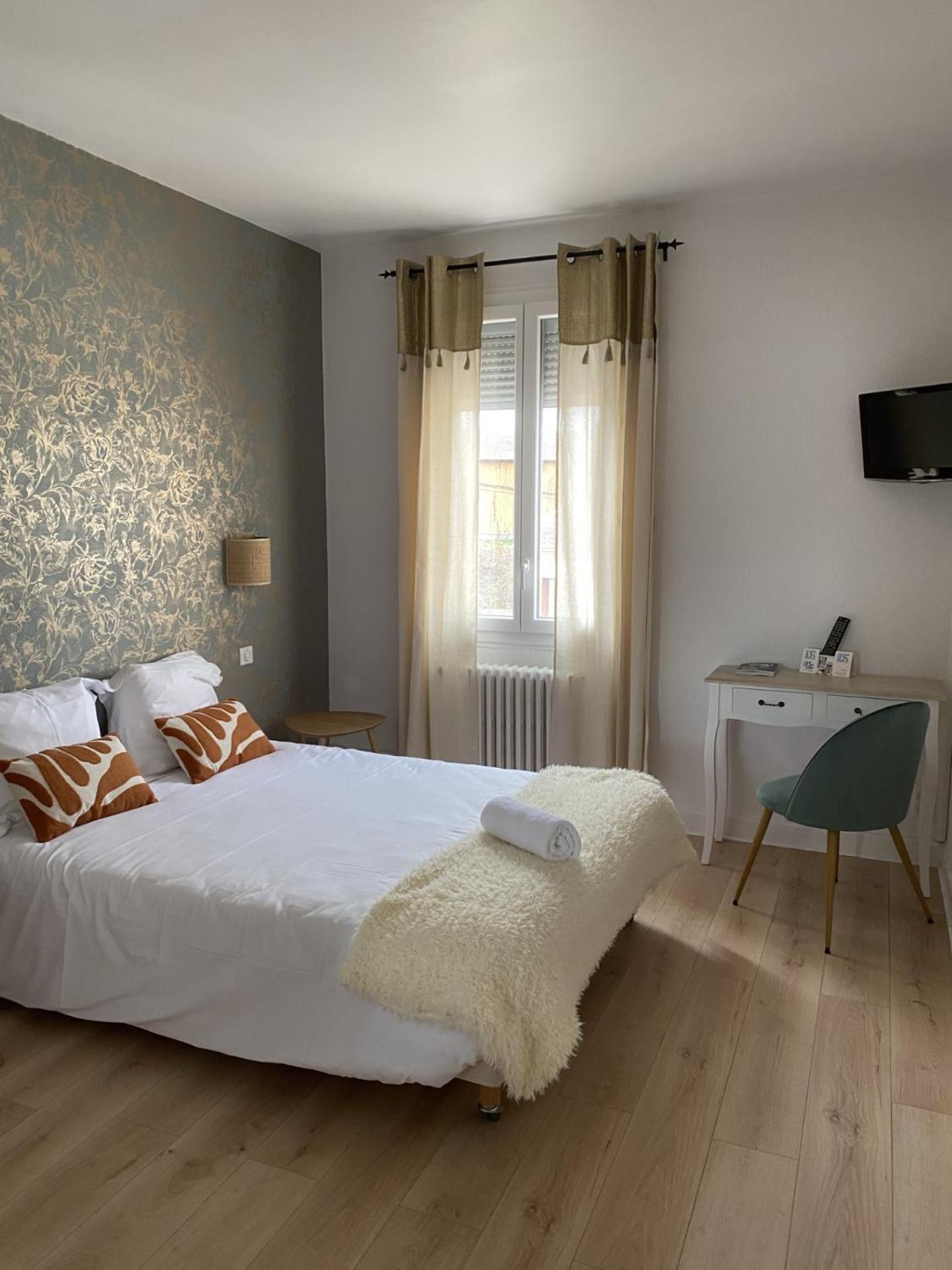 Hotel Aux Vendanges De Bourgogne Паре-ле-Моньяль Экстерьер фото